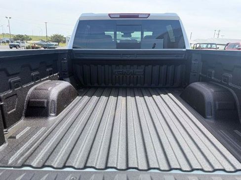 New 2026 GMC Sierra 1500 SLT w/ SLT Premium Plus Package AWD/4WD image 7