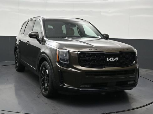 Used 2022 Kia Telluride SX w/ Nightfall Edition Package AWD/4WD image 8