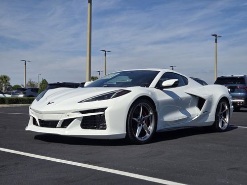 New 2025 Chevrolet Corvette E-Ray w/ ZER Performance Package image 2