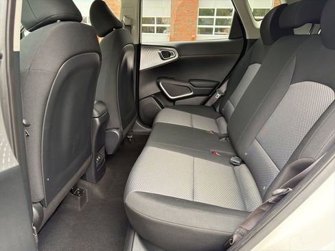 Certified 2023 Kia Soul S FWD image 24