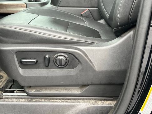 Used 2021 Chevrolet Silverado 1500 LT Trail Boss image 24