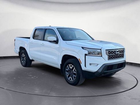 Used 2024 Nissan Frontier SL w/ Technology Package image 8