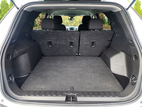 Used 2021 Chevrolet Equinox LS w/ LS Convenience Package image 12