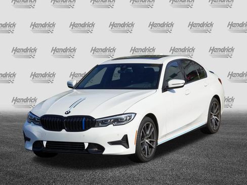 Used 2021 BMW 330i xDrive Sedan w/ Premium Package AWD/4WD image 5