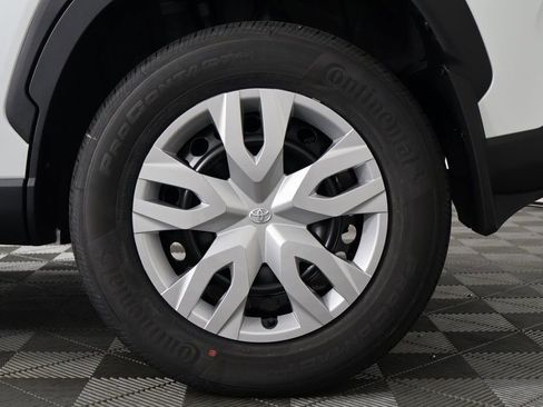 New 2026 Toyota Corolla Cross L image 10