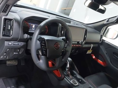 New 2026 Nissan Frontier PRO-4X w/ Pro-4x Convenience Package AWD/4WD image 18