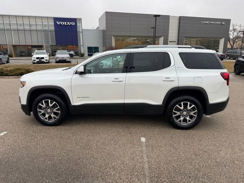 Used 2022 GMC Acadia SLT w/ Technology Package image 2