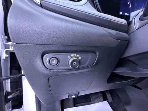 Used 2025 Buick Encore GX Preferred FWD image 16