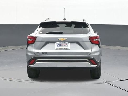 Used 2024 Chevrolet Trax LT w/ Driver Confidence Package FWD image 13