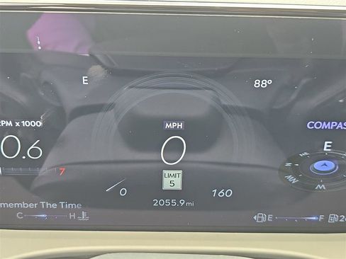 New 2025 Lincoln Aviator Reserve w/ Luxury Package image 29