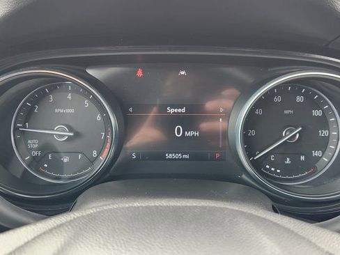 Used 2022 Buick Encore GX Select w/ Sport Touring Package image 6