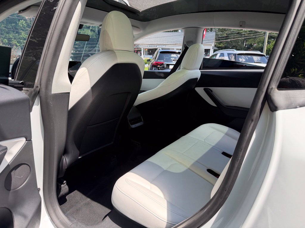 Used 2022 Tesla Model Y Performance AWD/4WD image 30