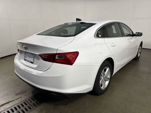 Used 2023 Chevrolet Malibu LS image 34