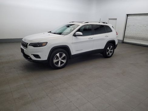 Used 2021 Jeep Cherokee Limited w/ Elite Package AWD/4WD image 2