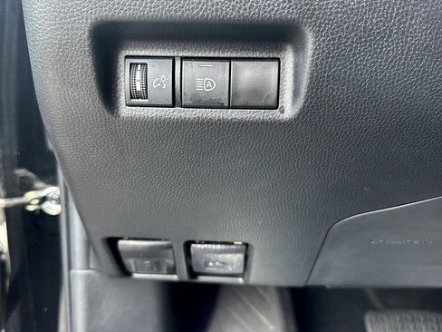 Used 2023 Toyota RAV4 XLE FWD image 14