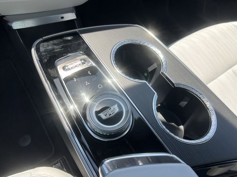 New 2025 Cadillac Lyriq Luxury image 31