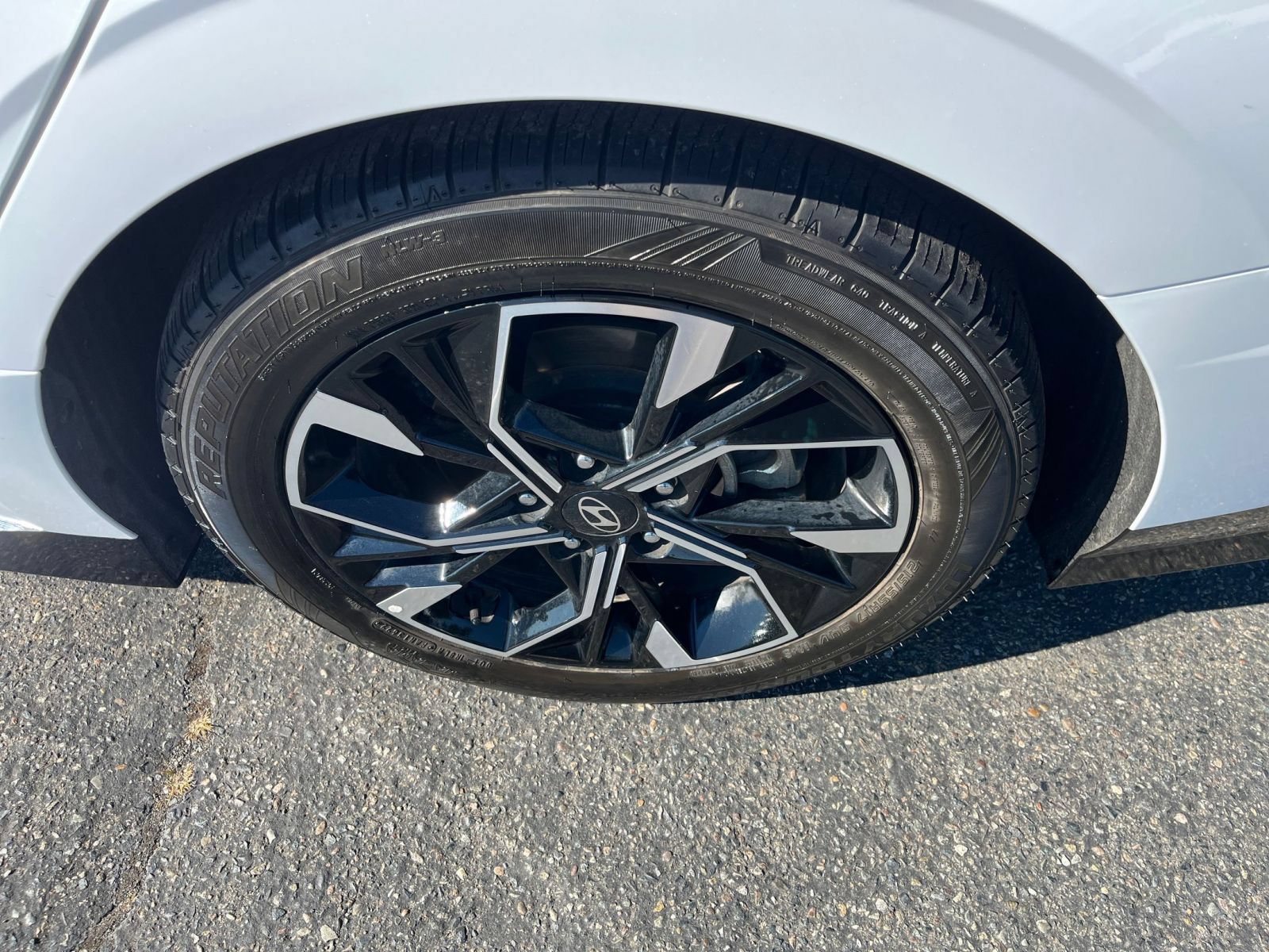 Used 2025 Hyundai Sonata SEL FWD image 30