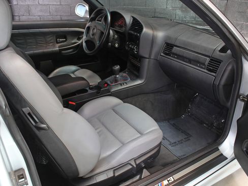 Used 1995 BMW M3 Coupe RWD image 58