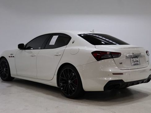 Certified 2022 Maserati Ghibli Trofeo RWD image 5