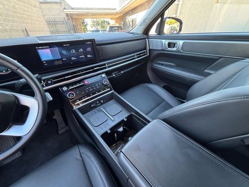 Used 2025 Hyundai Santa Fe SEL FWD image 37