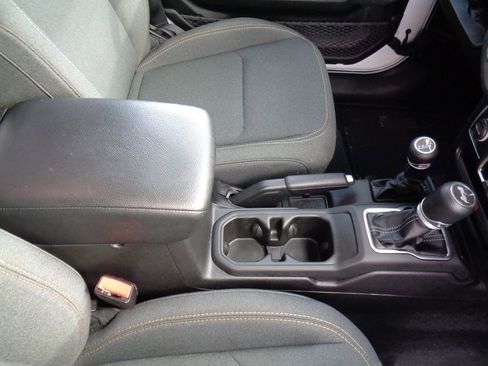 Certified 2024 Jeep Wrangler Sport S image 15