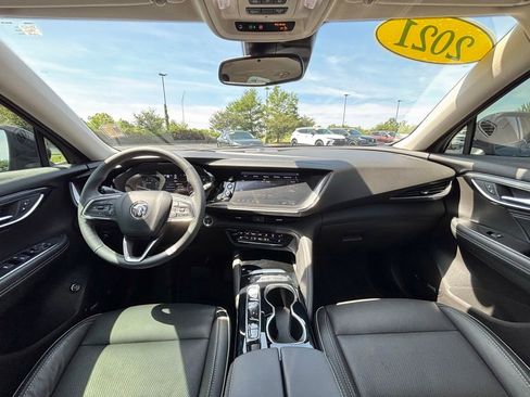 Used 2021 Buick Envision Essence w/ Technology Package I FWD image 25
