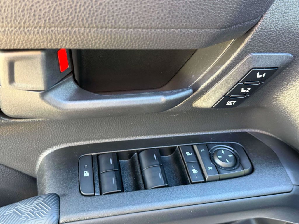 Certified 2025 Toyota 4Runner TRD Off-Road Premium AWD/4WD image 27