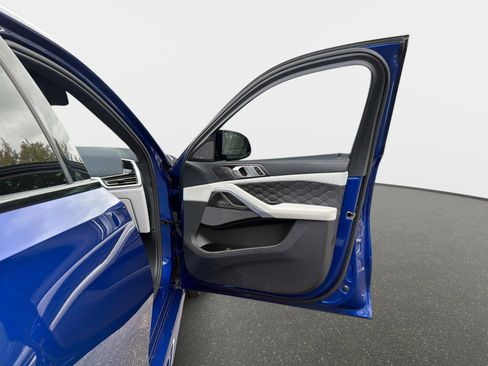 Used 2021 BMW X6 M w/ Executive Package AWD/4WD image 24