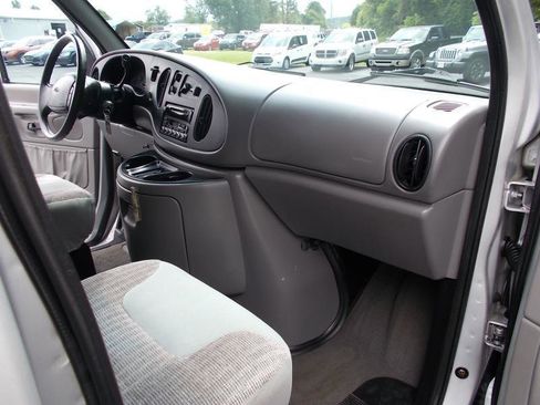Used 1999 Ford E-350 and Econoline 350 XLT RWD image 21