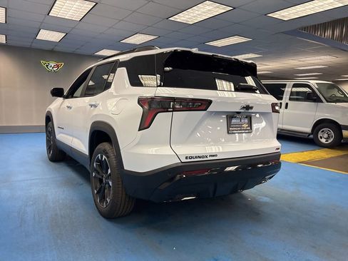 New 2026 Chevrolet Equinox RS AWD/4WD image 10