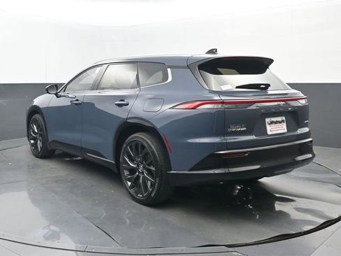 Used 2025 Toyota Crown Signia w/ Advanced Technology Package image 3