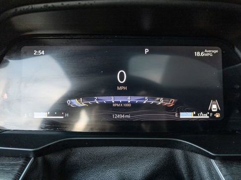 Used 2025 Jeep Grand Cherokee Limited w/ Luxury Tech Group II image 11