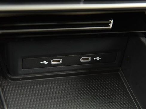Certified 2026 Volkswagen Atlas SE w/ Panoramic Sunroof Package FWD image 16