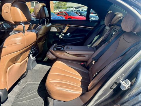 Used 2016 Mercedes-Benz S 550 4MATIC Sedan image 11
