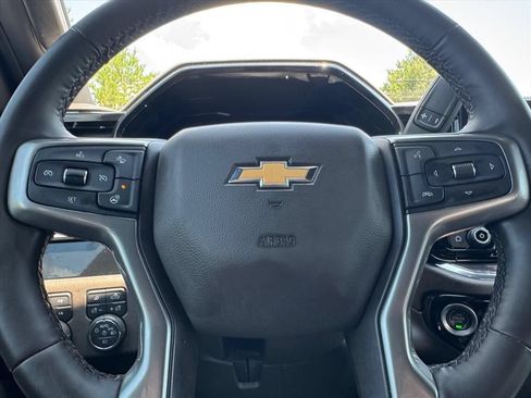Used 2024 Chevrolet Silverado 3500 LTZ w/ LTZ Convenience Package AWD/4WD image 19