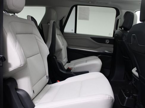 New 2026 Lincoln Navigator L Reserve AWD/4WD image 34