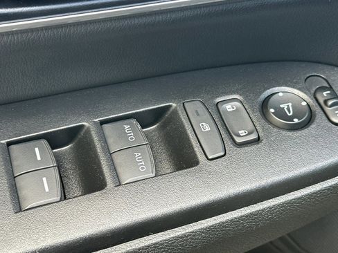 Used 2021 Honda CR-V EX-L image 13