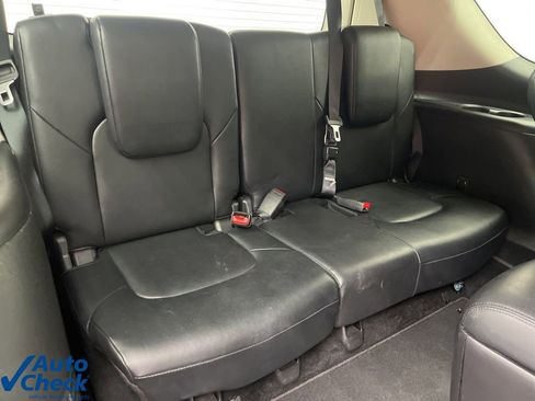 Used 2024 Nissan Armada SL w/ Captain's Chairs Package image 22