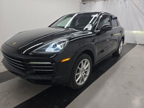 Used 2019 Porsche Cayenne image 1