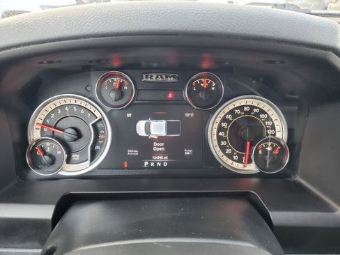 Used 2018 RAM 1500 SLT image 9