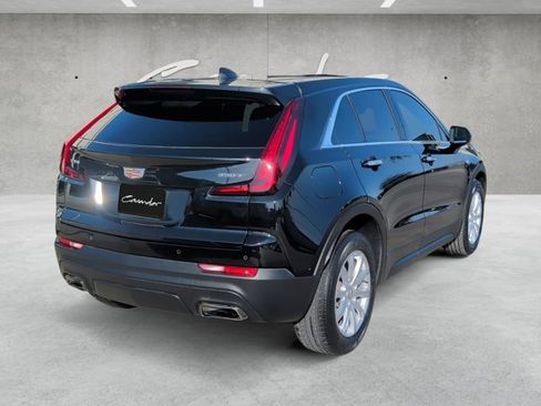 Certified 2023 Cadillac XT4 Luxury w/ Cold Weather Package image 14