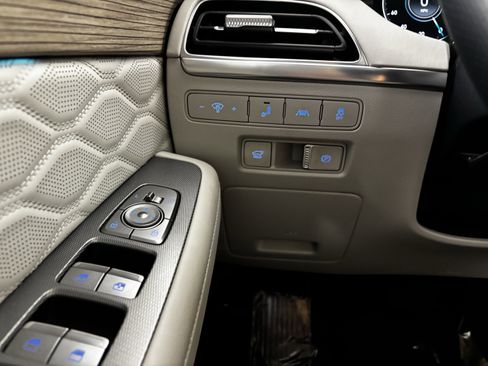Used 2022 Hyundai Palisade Calligraphy image 34