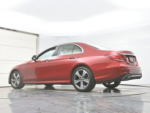 Used 2020 Mercedes-Benz E 350 4MATIC Sedan w/ Parking Assistance Package image 32