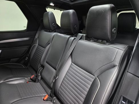Used 2023 Land Rover Discovery S R-Dynamic AWD/4WD image 31