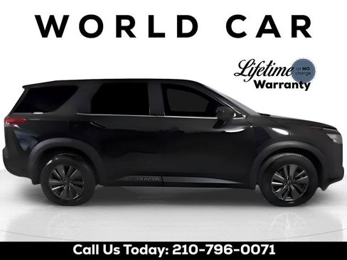 Used 2023 Nissan Pathfinder S image 7