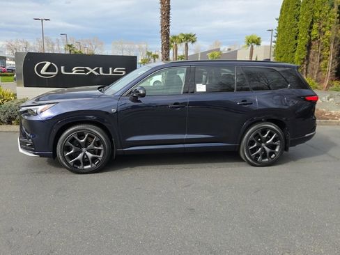 New 2026 Lexus TX 500h AWD image 2