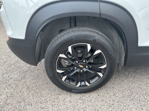 Used 2023 Chevrolet TrailBlazer LT w/ Convenience Package FWD image 7