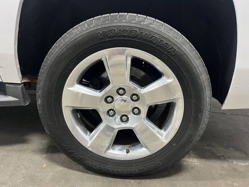 Used 2015 Chevrolet Suburban LT AWD/4WD image 10