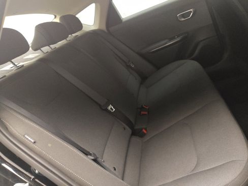 Used 2025 Kia K4 FWD image 19