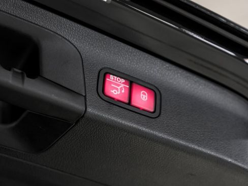 Used 2024 Mercedes-Benz GLS 63 AMG 4MATIC image 63